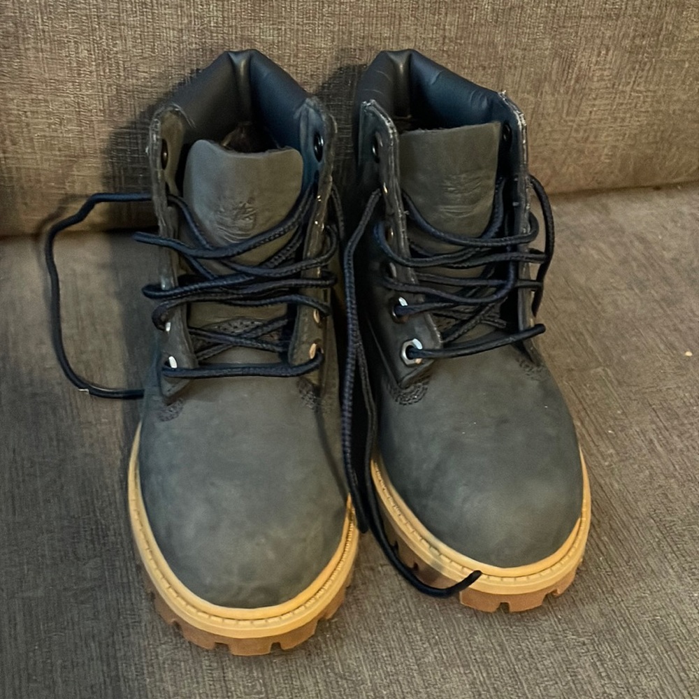 Timberland Waterproof Little Kids 6" Gray/Green Suede Boots Size 9W (Toddler)